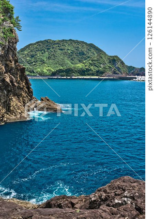 Ocean view from Ebisu Cave 126144890