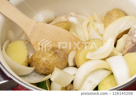 The process of making soup curry The process of making soup curry 126145209
