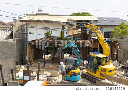 房屋拆除 126145329