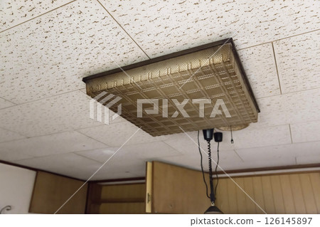 昭和時代的古老照明設備 126145897