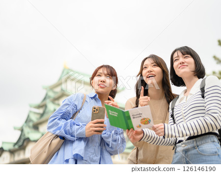 旅行的女人的肖像 126146190