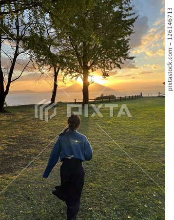 奔向夕陽 |自由活動,欣賞自然風光 奔向夕陽 |自由活動,欣賞自然風光 126146713