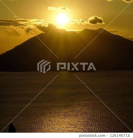 Kagoshima, Sakurajima, sunrise and sparkling sea 126146718