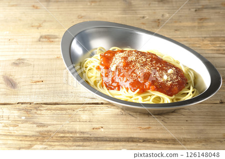 Meat sauce pasta topped with grated cheese Meat sauce pasta topped with grated cheese 126148048