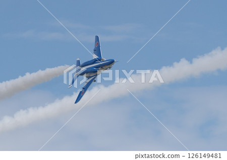 Blue Impulse's T-4 performing an exhibition flight 126149481