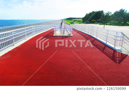 千葉縣浦安市浦安市陵園公園附近的海岸綠道斜坡日出風景 千葉縣浦安市浦安市陵園公園附近的海岸綠道斜坡日出風景 126150099