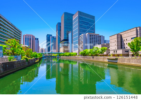 Skyscrapers and Tosabori River in Nakanoshima, Osaka Skyscrapers and Tosabori River in Nakanoshima, Osaka 126151448