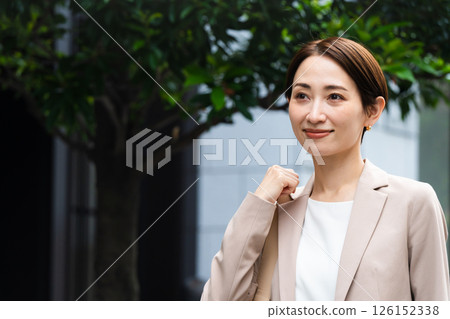 Young woman in casual suit Business image 126152338
