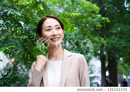 Young woman in casual suit Business image 126152339