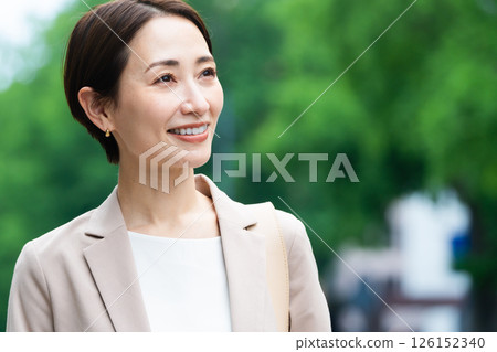 Young woman in casual suit Business image 126152340