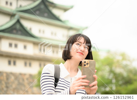 旅行的女人的肖像 126152961