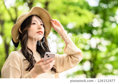 旅行的女人的肖像 126152977