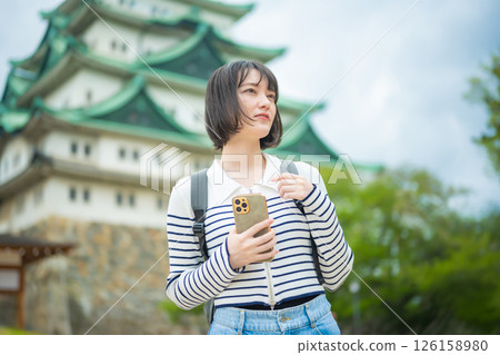 旅行的女人的肖像 126158980