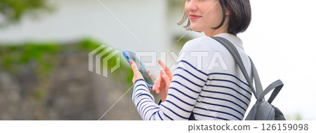 旅行的女人的肖像 126159098