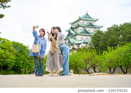 Portrait of a woman traveling 126159101