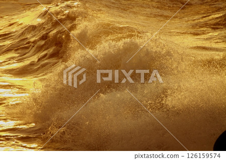 Waves crashing on Katsurahama Beach 126159574