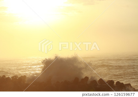 Waves crashing on Katsurahama Beach 126159677