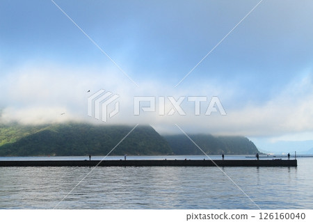 Sea and clouds and the sky 126160040
