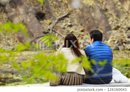 A lover 126160041