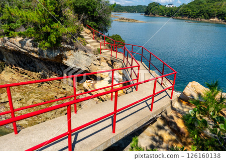 八大龍王神社參道上的龍神橋景觀（佐世保市） 126160138