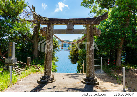 View of the torii gate of Hime Shrine (Osasamachi, Sasebo City) 126160407