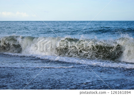Waves crashing on Katsurahama Beach 126161894