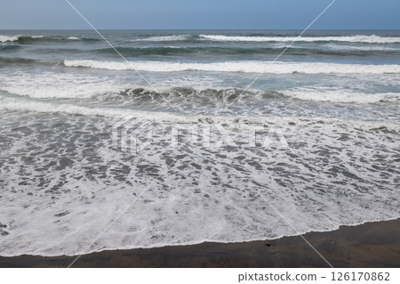 Atlantic ocean sand beach, Gran Canaria, Spain Atlantic ocean sand beach, Gran Canaria, Spain 126170862