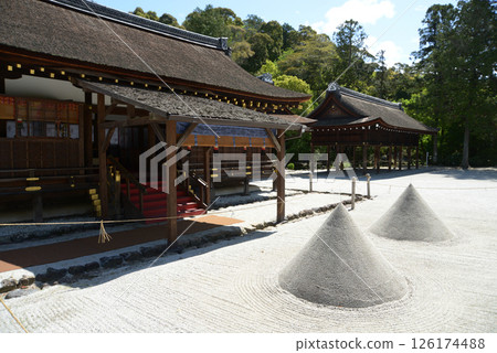 Kamigamo Shrine, Hosodono and Tatezuna, Kita Ward, Kyoto City 126174488