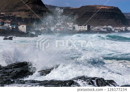 Stormy surf near the town of Banaderos, Gran Canaria, Canary Islands Stormy surf near the town of Banaderos, Gran Canaria, Canary Islands 126177234