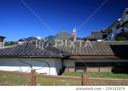 Debris flow afflicted houses conservation park 126181874
