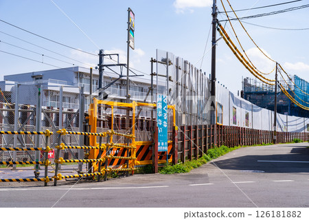 Railway viaduct construction and existing railroad crossings Around Higashimurayama Station, Tokyo 2025.04 b-1 Railway viaduct construction and existing railroad crossings Around Higashimurayama Station, Tokyo 2025.04 b-1 126181882