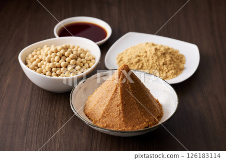 味噌、醬油等發酵大豆食品 味噌、醬油等發酵大豆食品 126183114