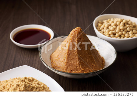味噌、醬油等發酵大豆食品 126183275