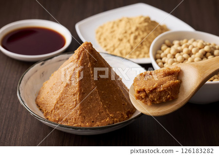 味噌、醬油等發酵大豆食品 126183282