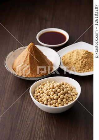 味噌、醬油等發酵大豆食品 味噌、醬油等發酵大豆食品 126183287