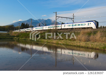 E353 Azusa E353 Azusa 126183697