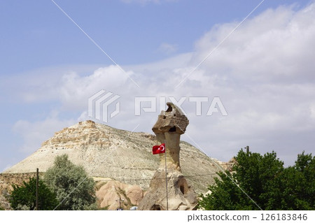 土耳其卡帕多西亞的僧侶谷 土耳其卡帕多西亞的僧侶谷 126183846