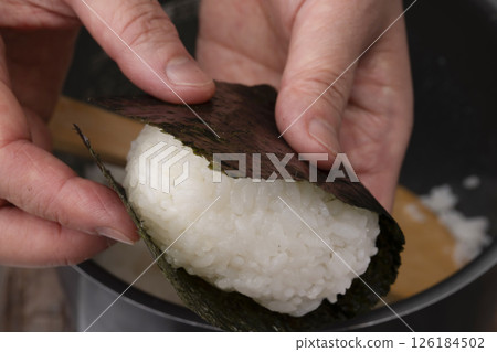 紫菜包飯糰的流程 126184502