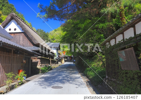 京都、嵯峨鳥居本街及一之鳥居(新綠時節)/重要傳統建造物群保存地區 京都、嵯峨鳥居本街及一之鳥居(新綠時節)/重要傳統建造物群保存地區 126185407