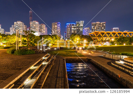 "Kanagawa Prefecture" Night view of Minatomirai Rinko Park Tower Mansion 126185994