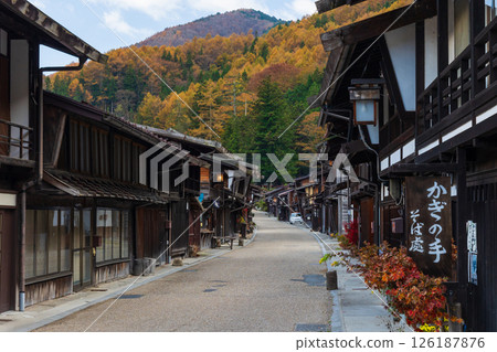 Autumn in Shinshu Kisoji: Autumn leaves at Narai-juku Autumn in Shinshu Kisoji: Autumn leaves at Narai-juku 126187876