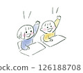 一個孩子熱情地舉手 126188708