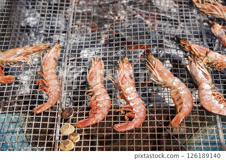 炭火烤紅蝦 126189140