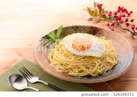 Poverello, the poor man's pasta popular among the Italian common people 126189353