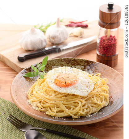 Poverello, the poor man's pasta popular among the Italian common people 126189365