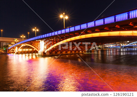 東京夜景:燈光橋與隅田川 東京夜景:燈光橋與隅田川 126190121