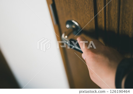 door knob  126190464