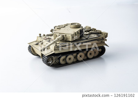 Tank 126191102