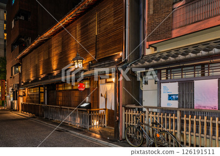 京都府古都的娛樂區先鬥町 126191511