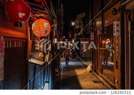 京都府古都的娛樂區先鬥町 126191513